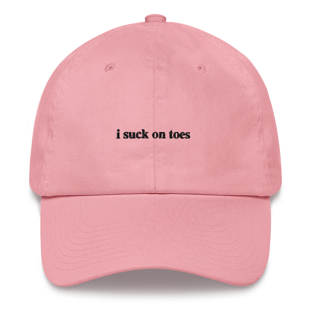 toes hat